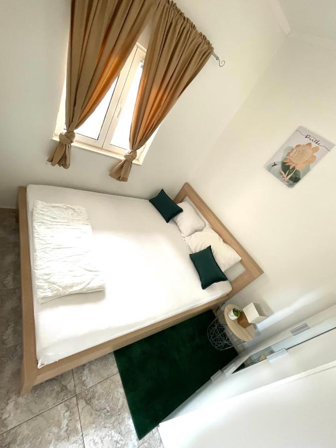 Apartment Vladan Kotor Buitenkant foto