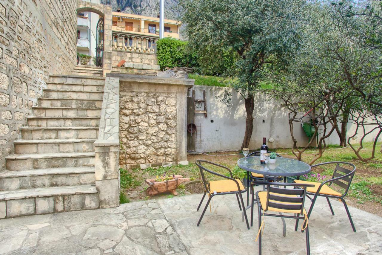 Apartment Vladan Kotor Buitenkant foto