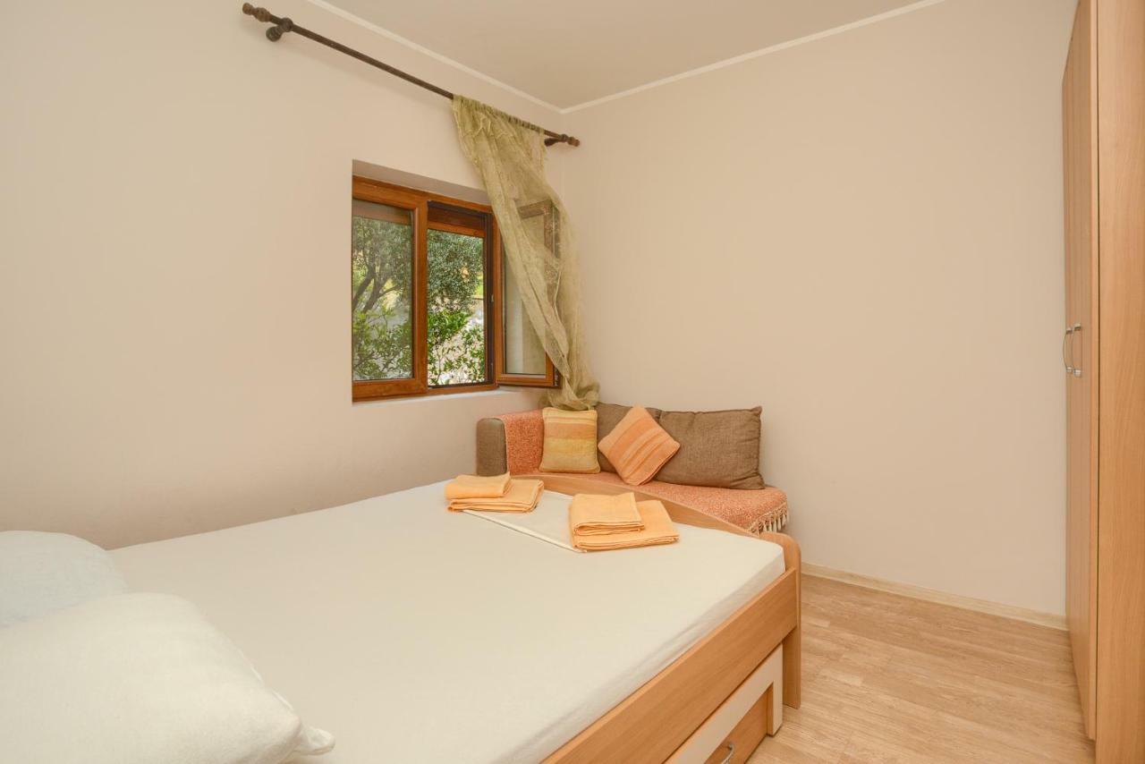 Apartment Vladan Kotor Buitenkant foto