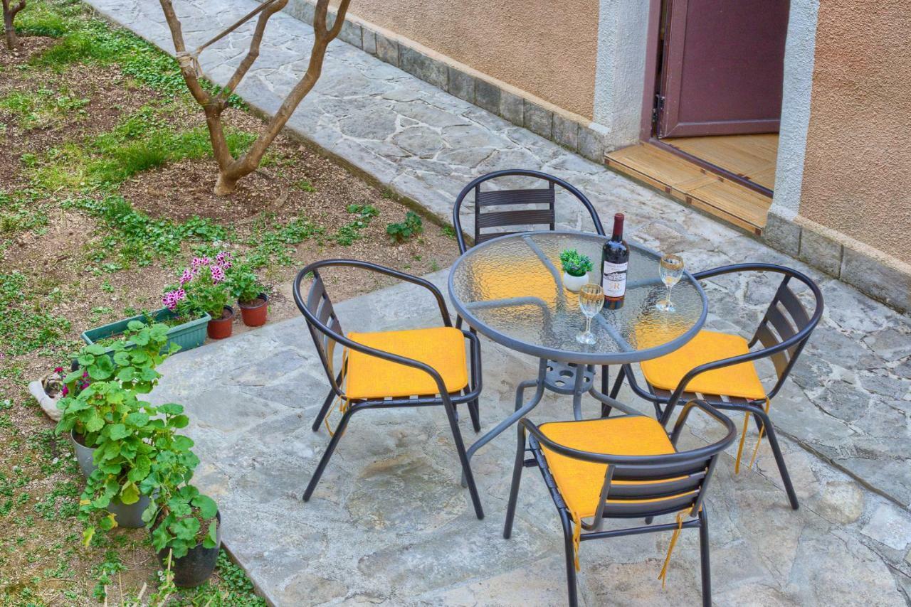 Apartment Vladan Kotor Buitenkant foto