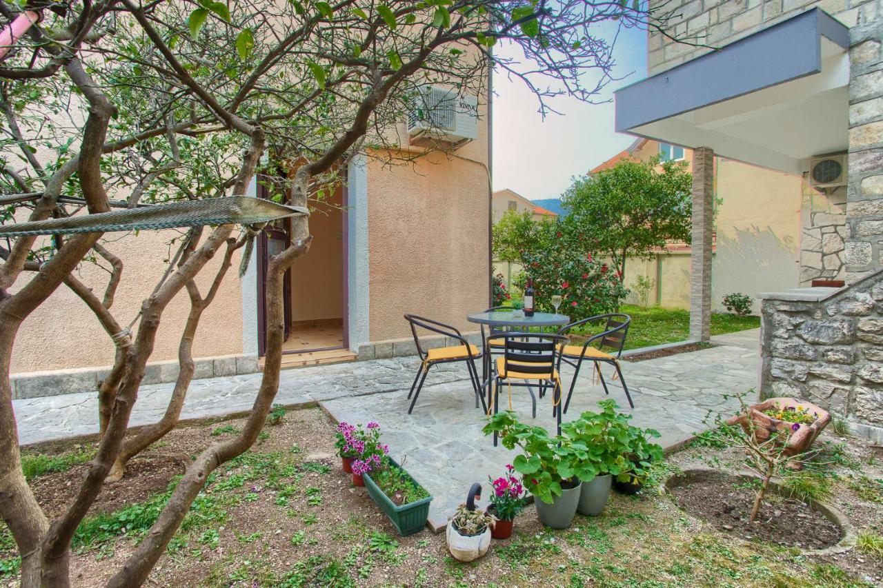 Apartment Vladan Kotor Buitenkant foto